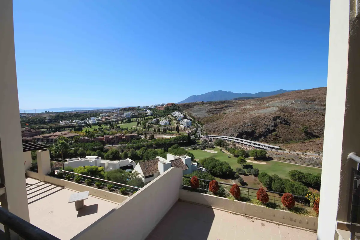 Middle Floor Apartment for sale in Los Flamingos — photo 1