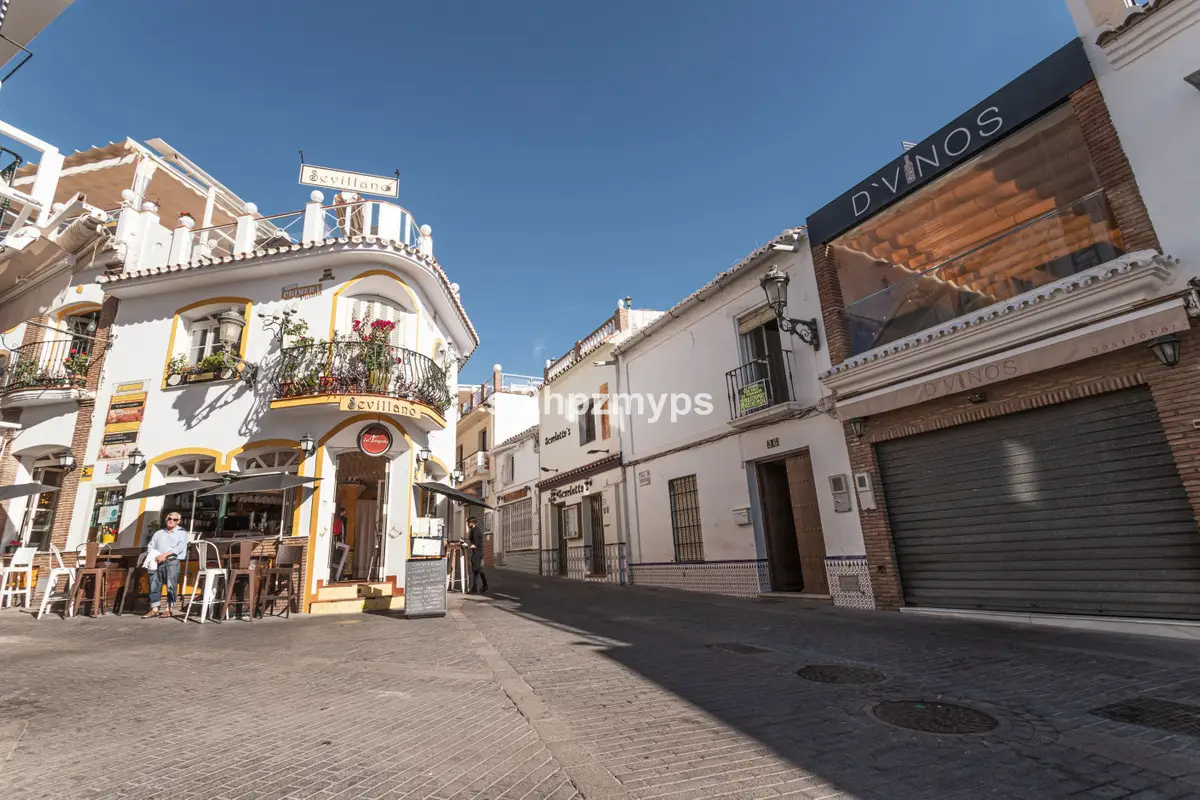 Townhouse for sale in Nerja — photo 1