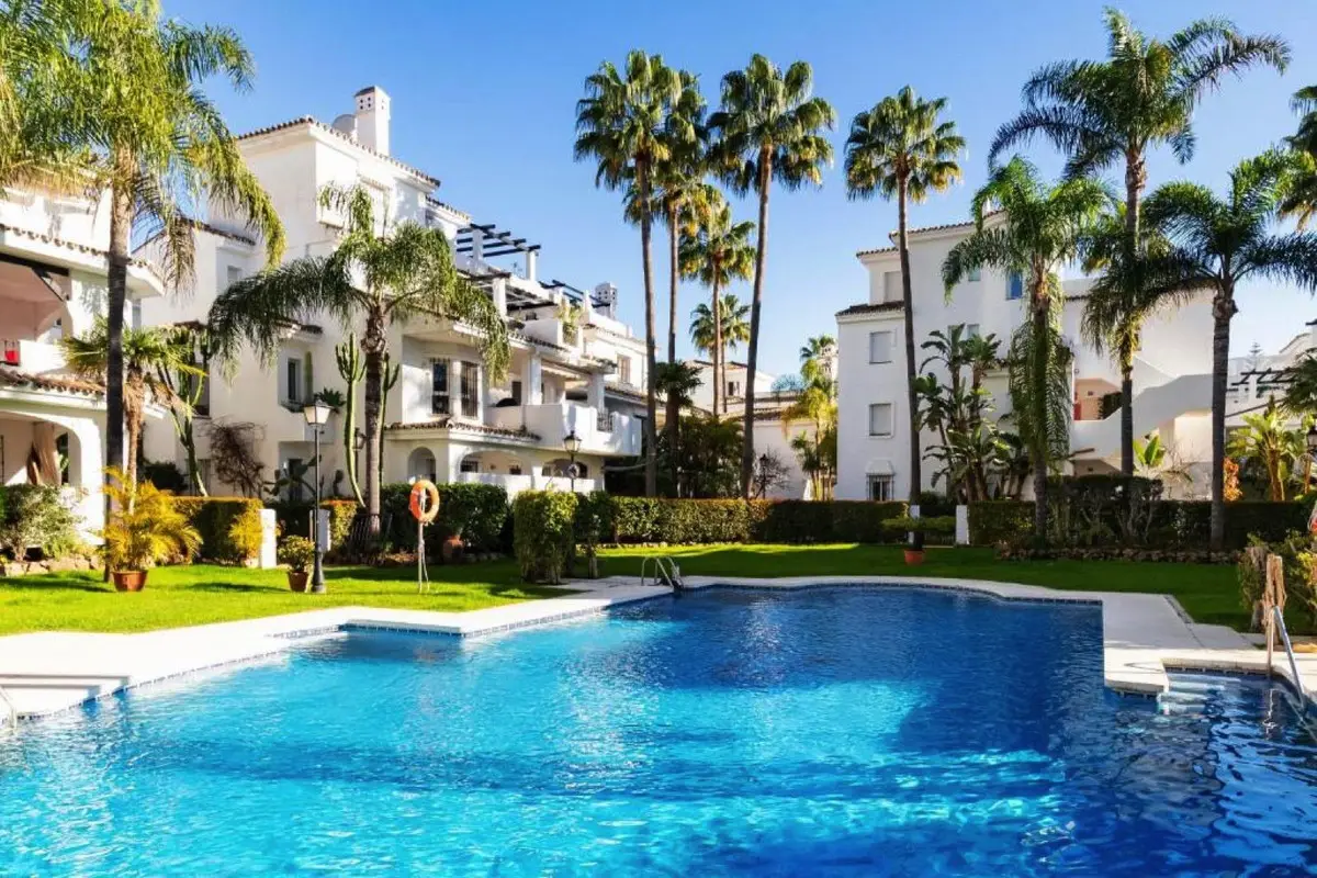 Ground Floor Apartment for sale in Nueva Andalucía — photo 1