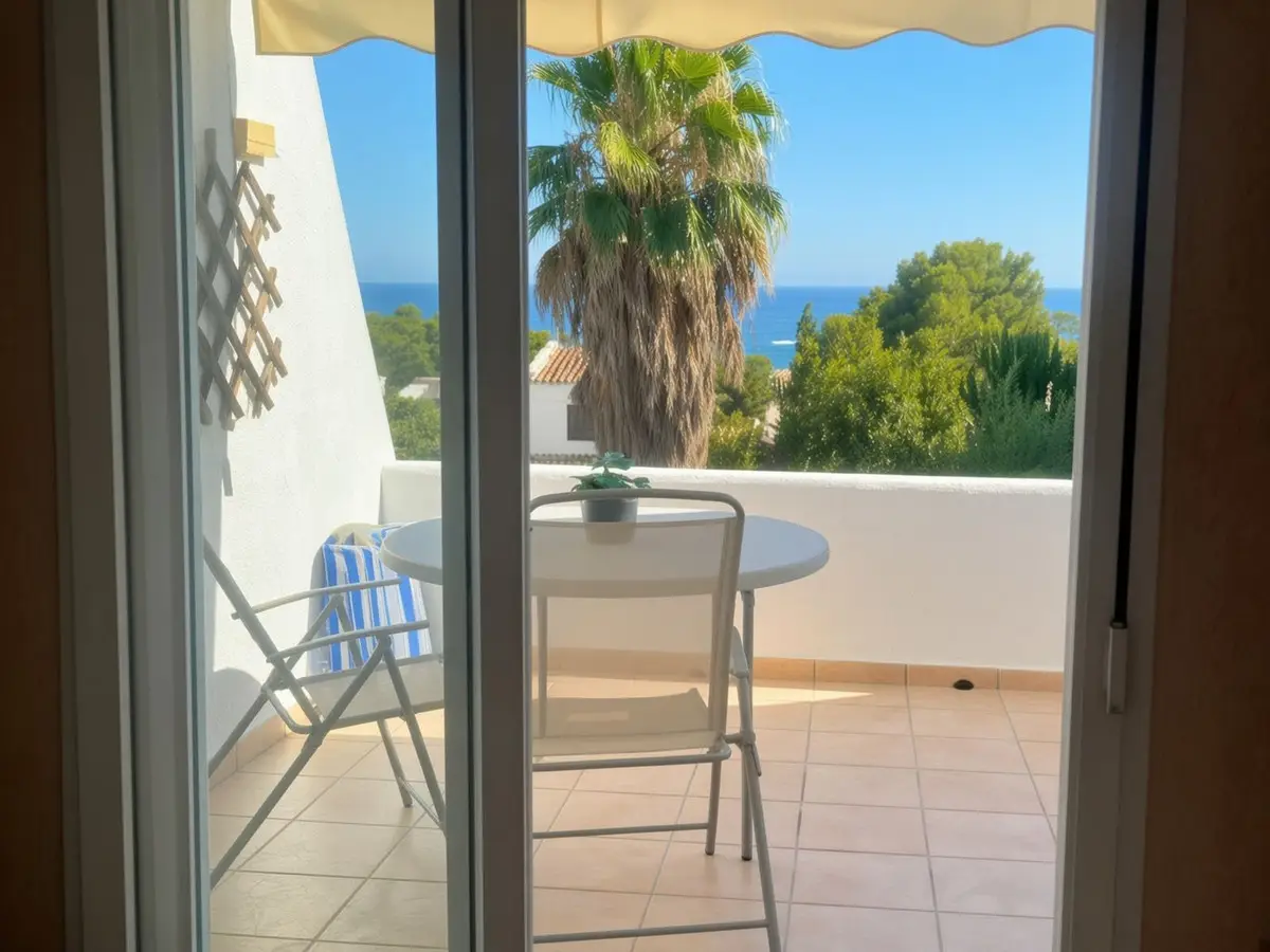 Middle Floor Studio for sale in Estepona — photo 1
