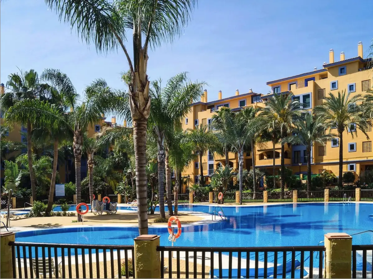 Middle Floor Apartment for sale in Cortijo Blanco — photo 1