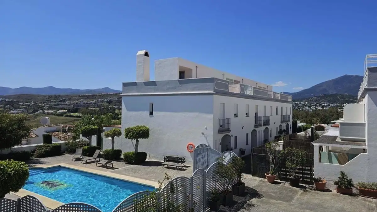 Townhouse for sale in Atalaya — photo 1