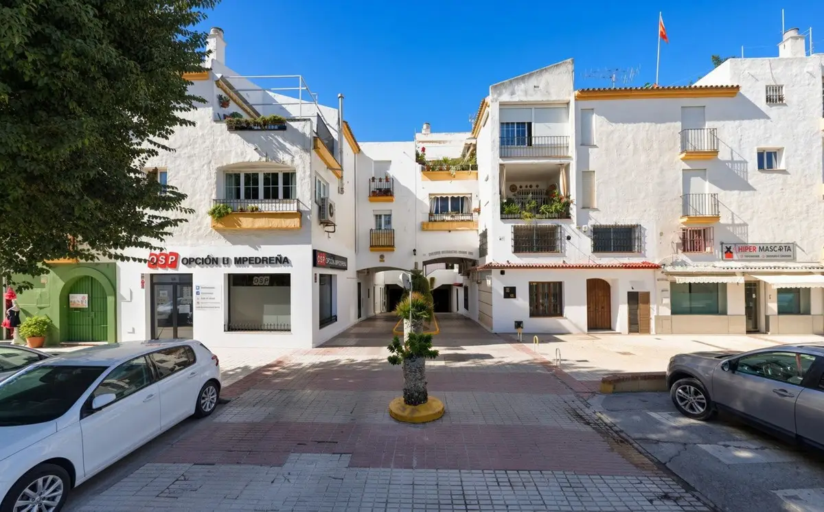 Middle Floor Apartment for sale in San Pedro de Alcántara — photo 1