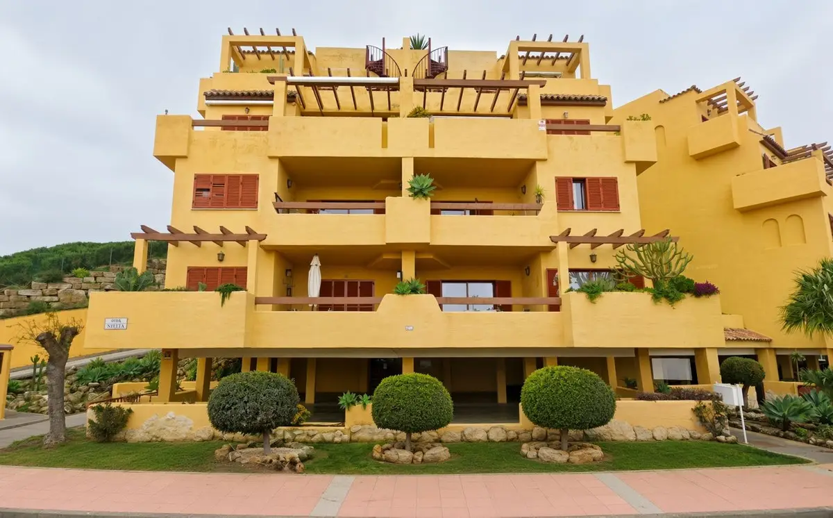 Penthouse for sale in La Duquesa — photo 1