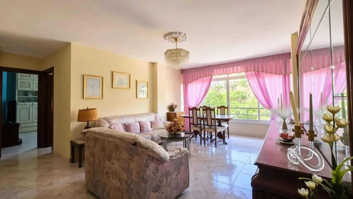 Middle Floor Apartment for sale in Marbella — photo 1