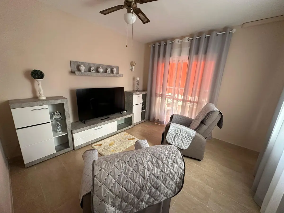 Middle Floor Apartment for sale in Estepona — photo 1
