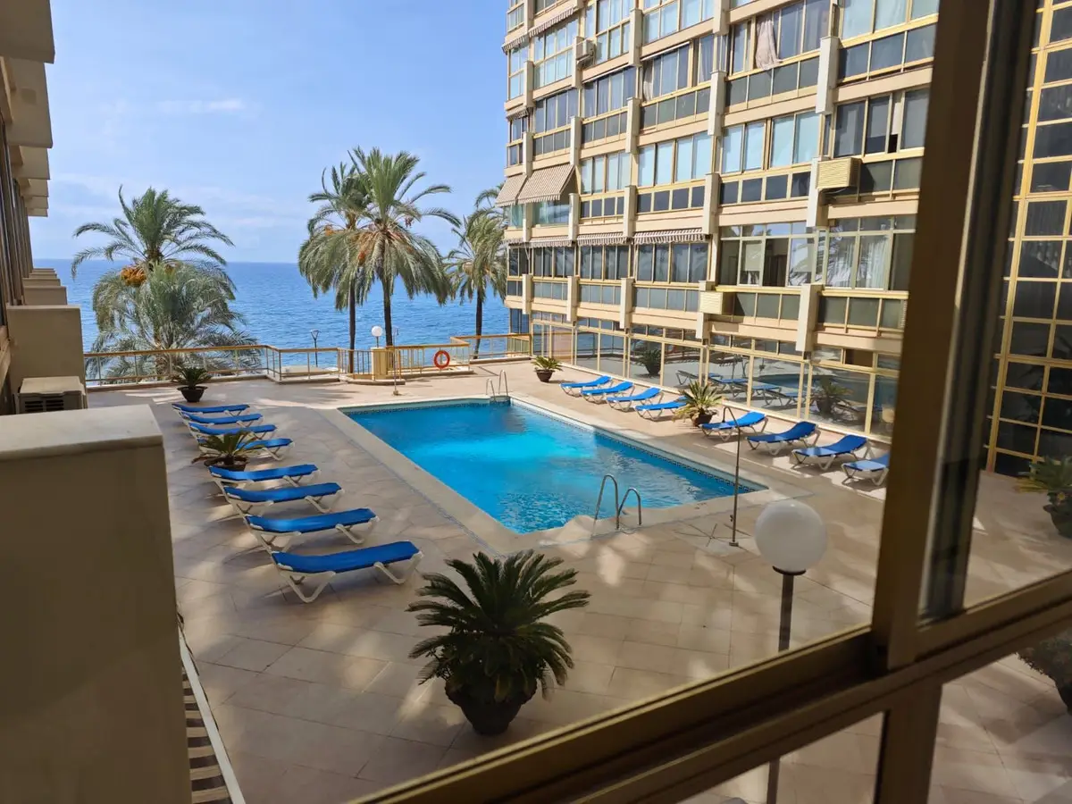 Middle Floor Apartment for sale in Marbella — photo 1
