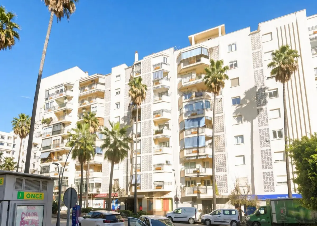 Middle Floor Apartment for sale in Marbella — photo 1