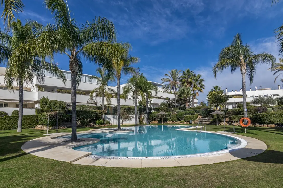 Ground Floor Apartment for sale in Nueva Andalucía — photo 1