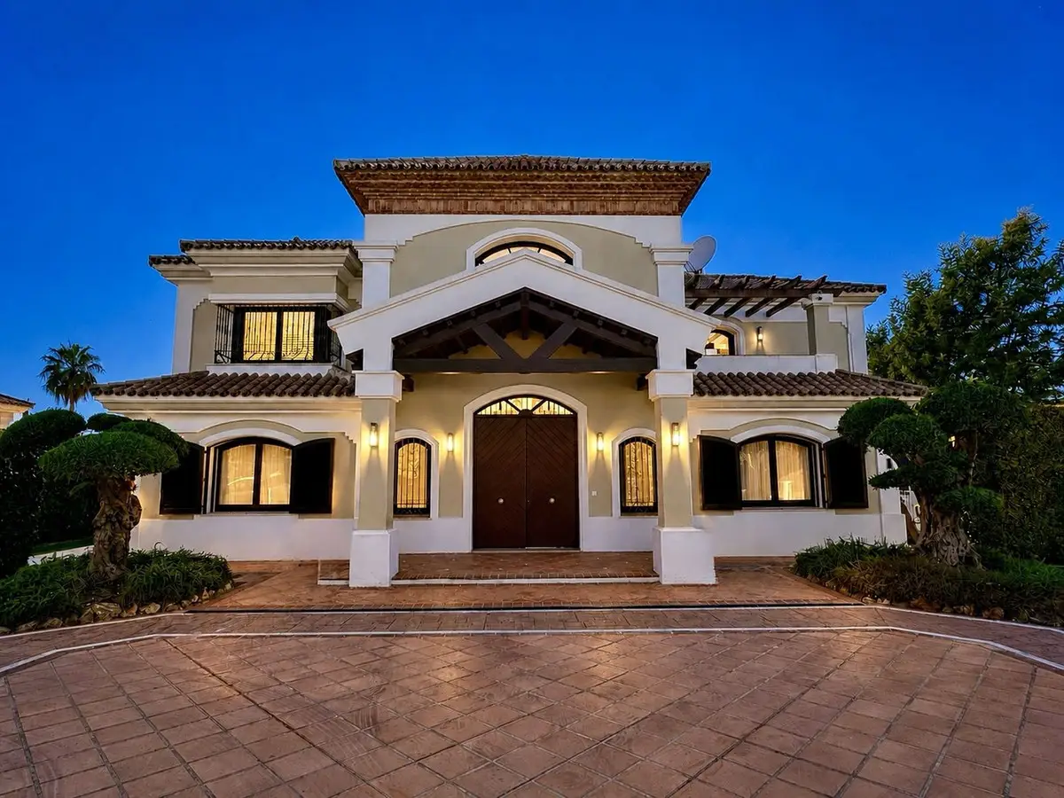 Detached Villa for sale in Los Flamingos — photo 1