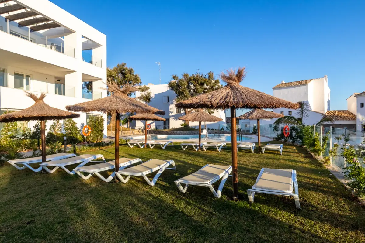 Penthouse for sale in Altos de los Monteros — photo 1