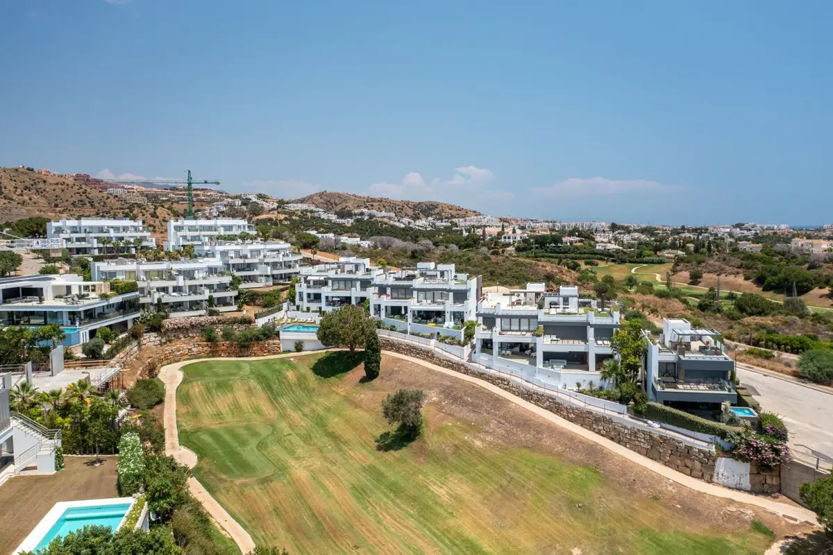Ground Floor Apartment for sale in Cabopino — photo 1
