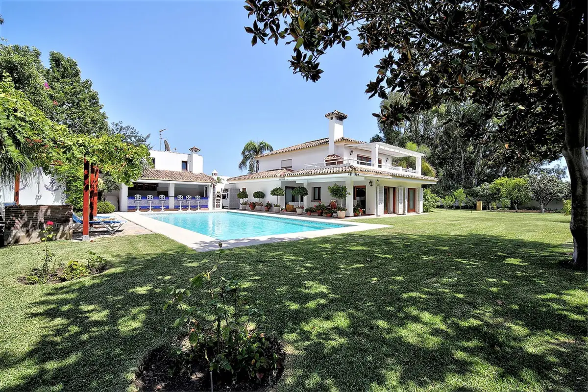 Detached Villa for sale in Costalita — photo 1