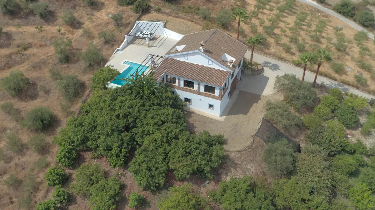 Detached Villa for sale in Coín — photo 1