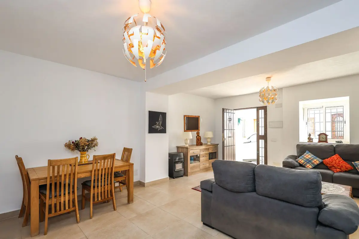 Townhouse for sale in Alhaurín el Grande — photo 1