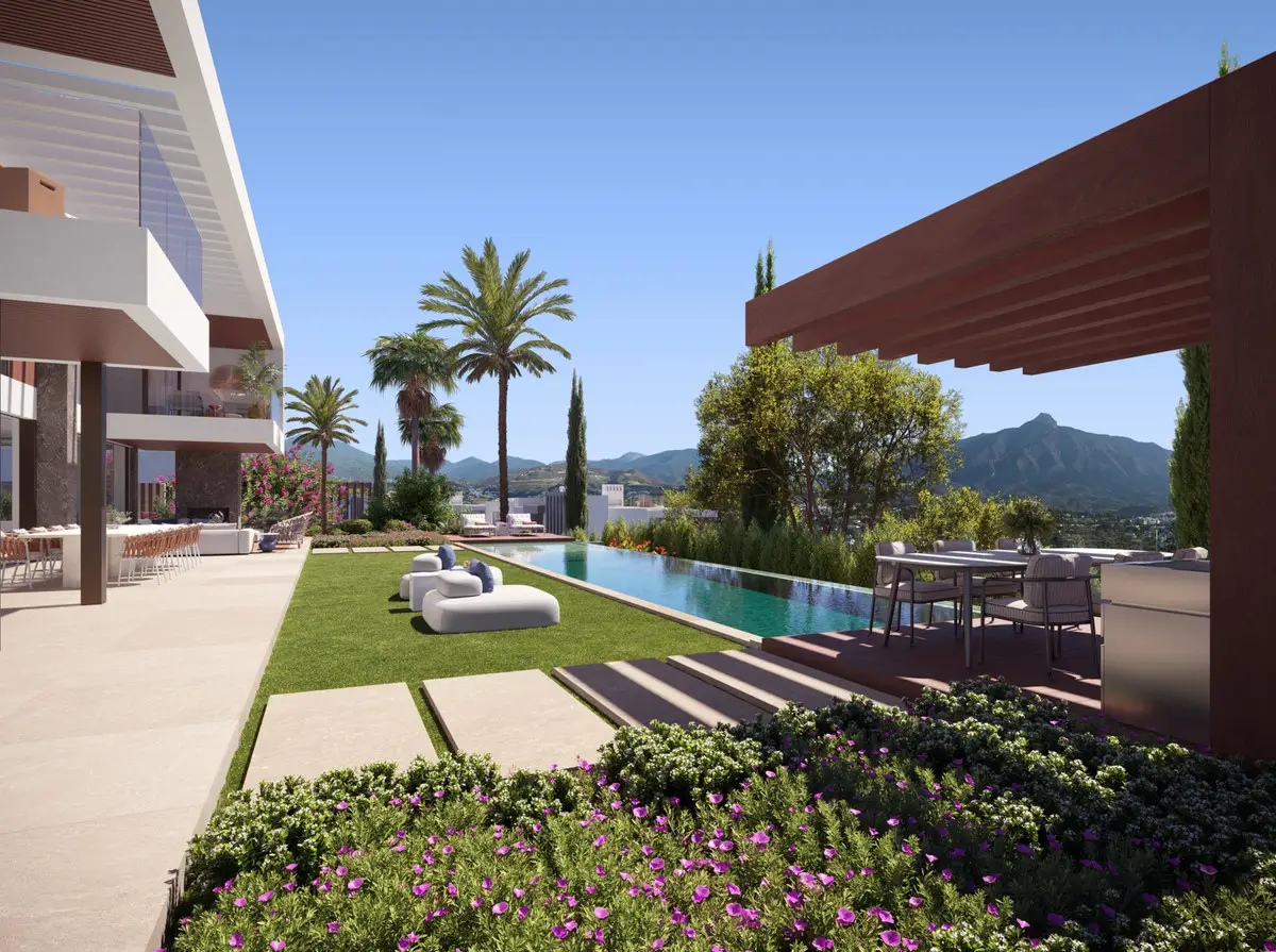 Detached Villa for sale in Nueva Andalucía — photo 1