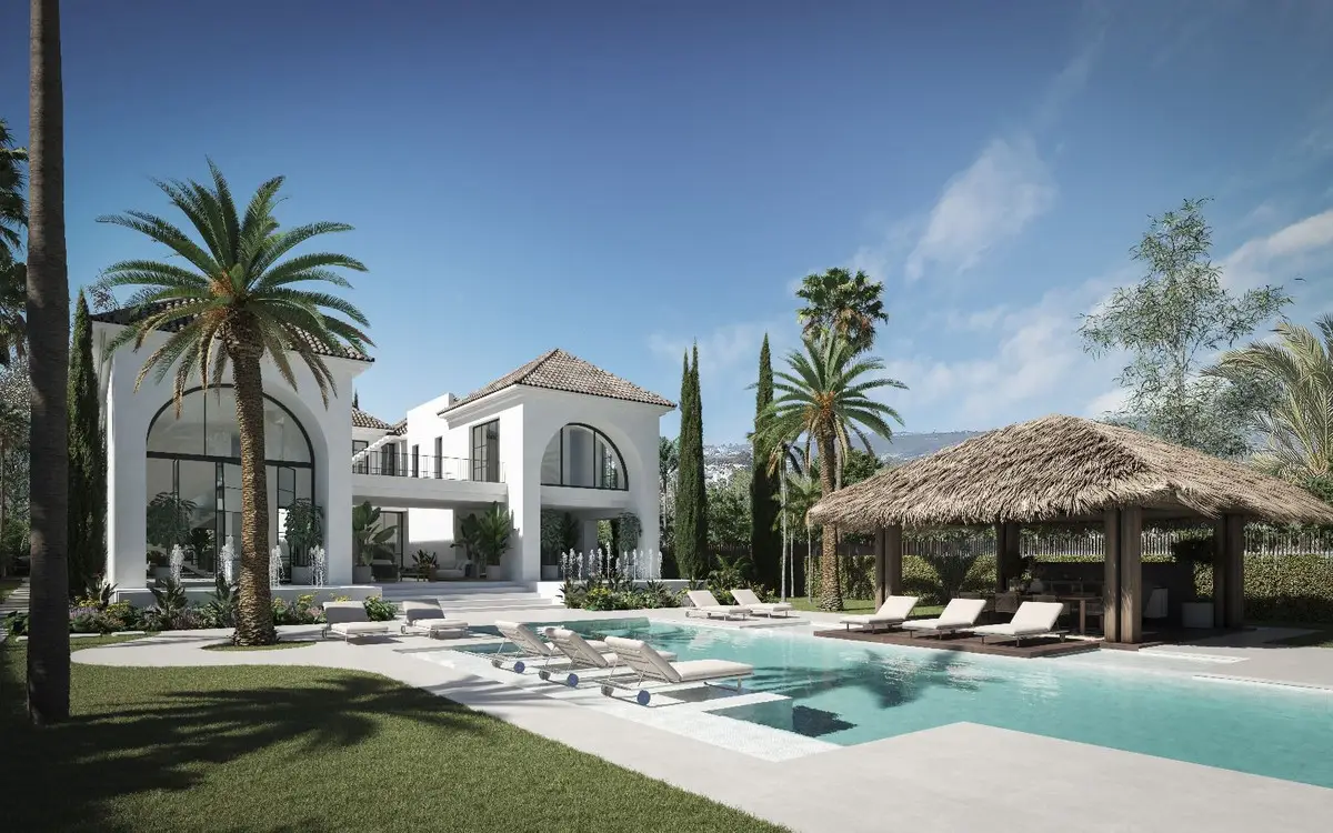 Land for sale in Nueva Andalucía — photo 1