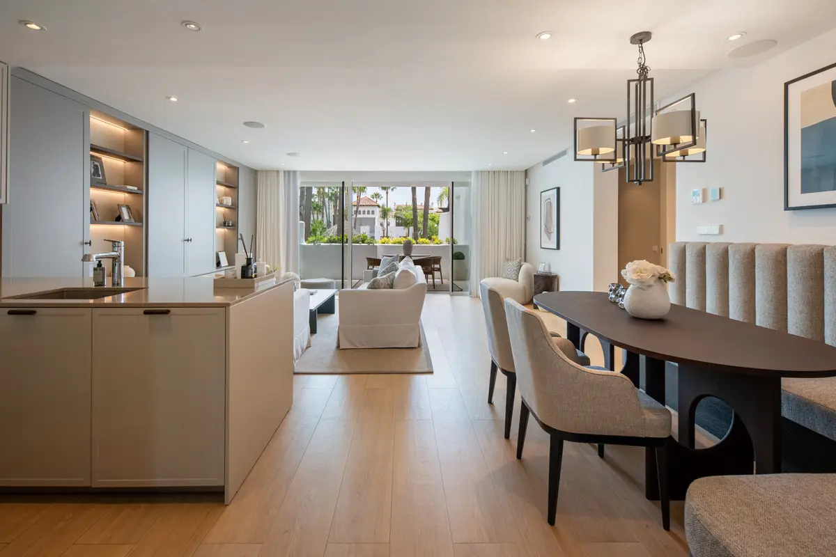 Middle Floor Apartment for sale in The Golden Mile — photo 1