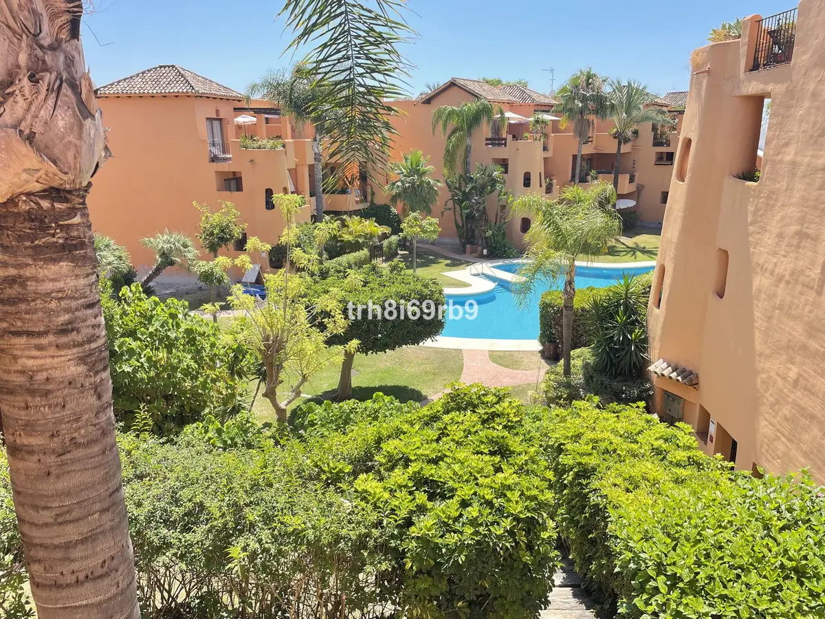 Middle Floor Apartment for sale in Bel Air — photo 1