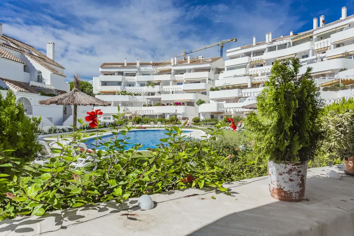Ground Floor Apartment for sale in Nueva Andalucía — photo 1