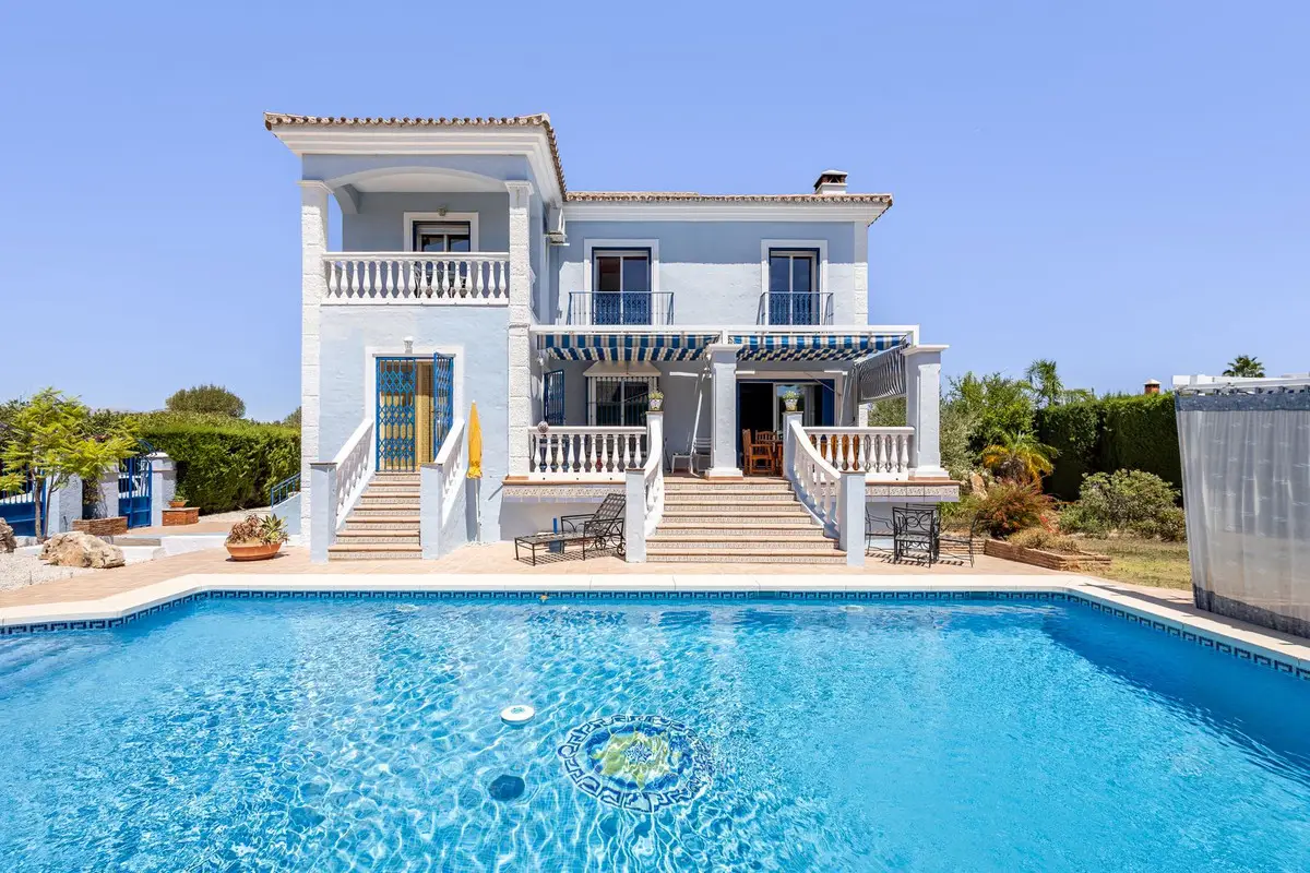 Detached Villa for sale in Coín — photo 1