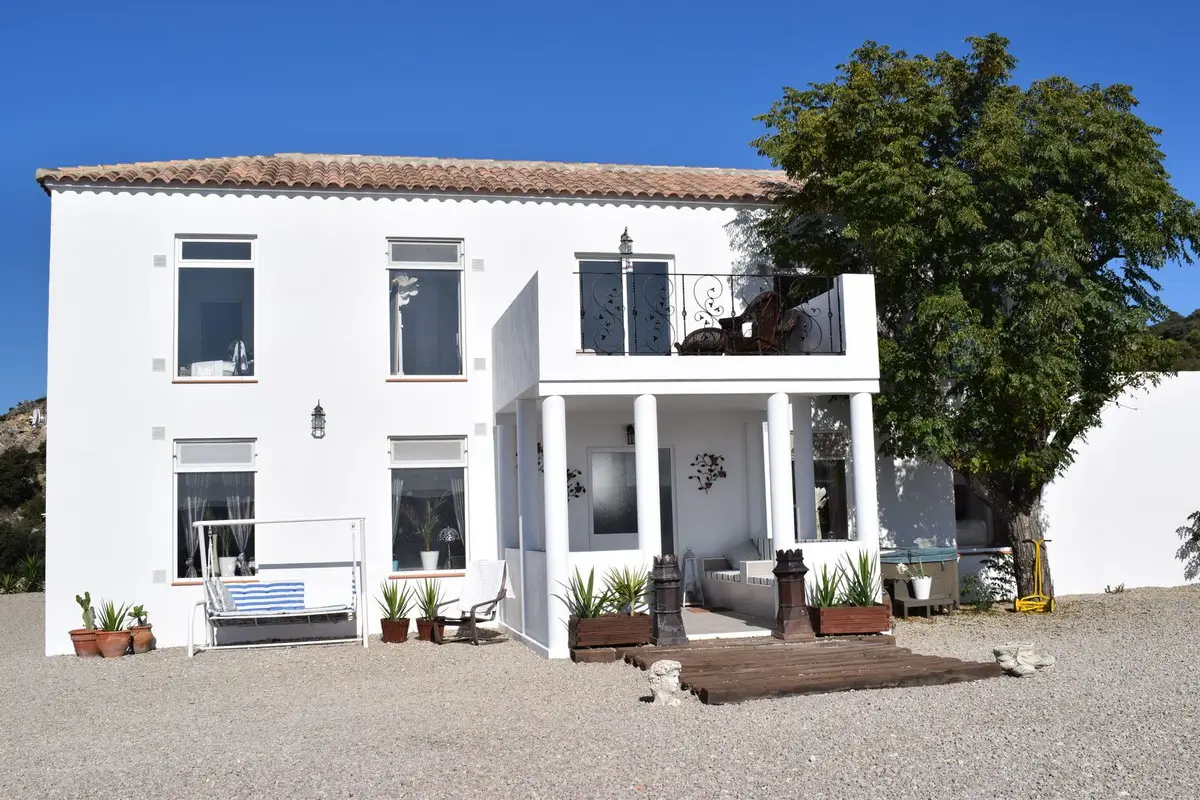 Finca - Cortijo for sale in Ronda — photo 1