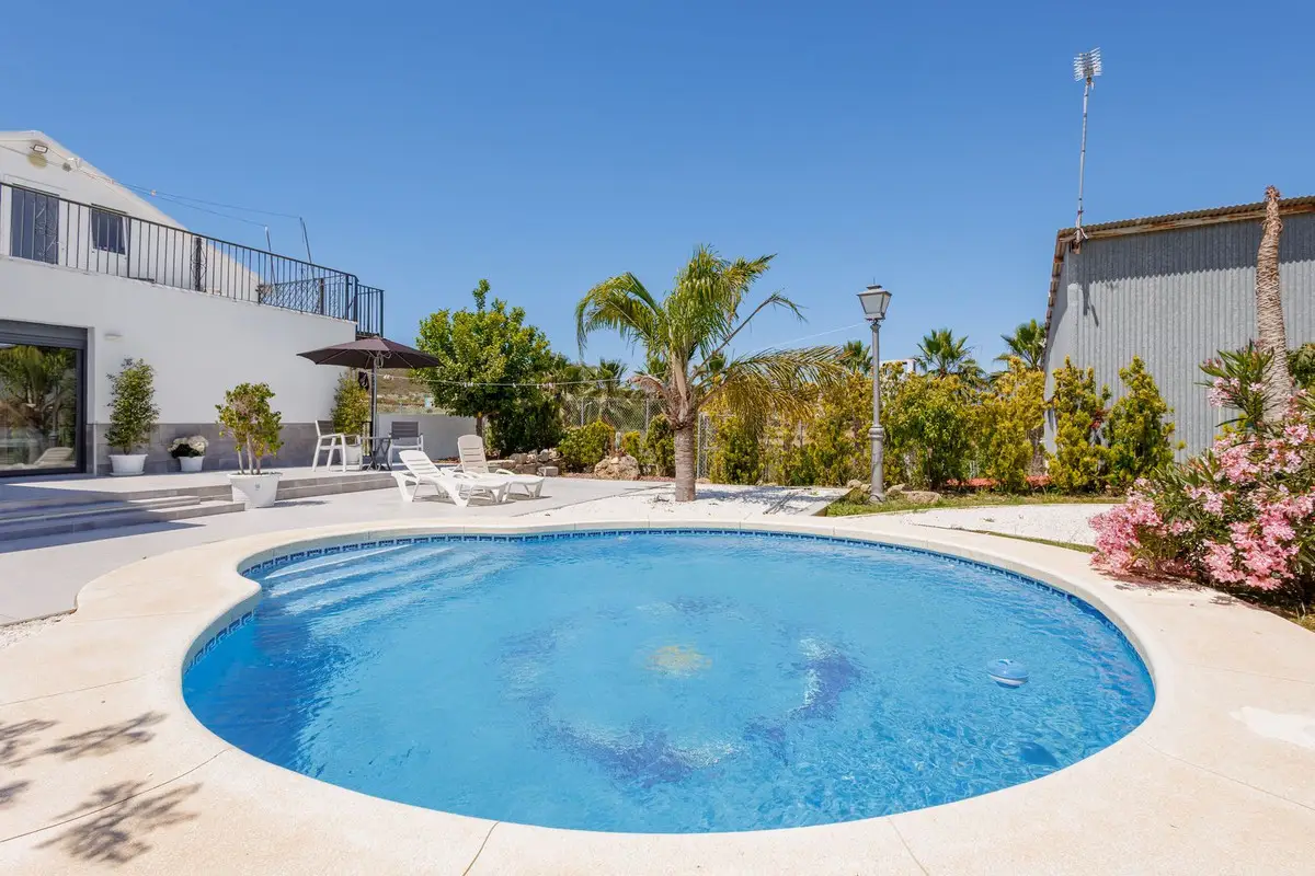 Detached Villa for sale in Coín — photo 1