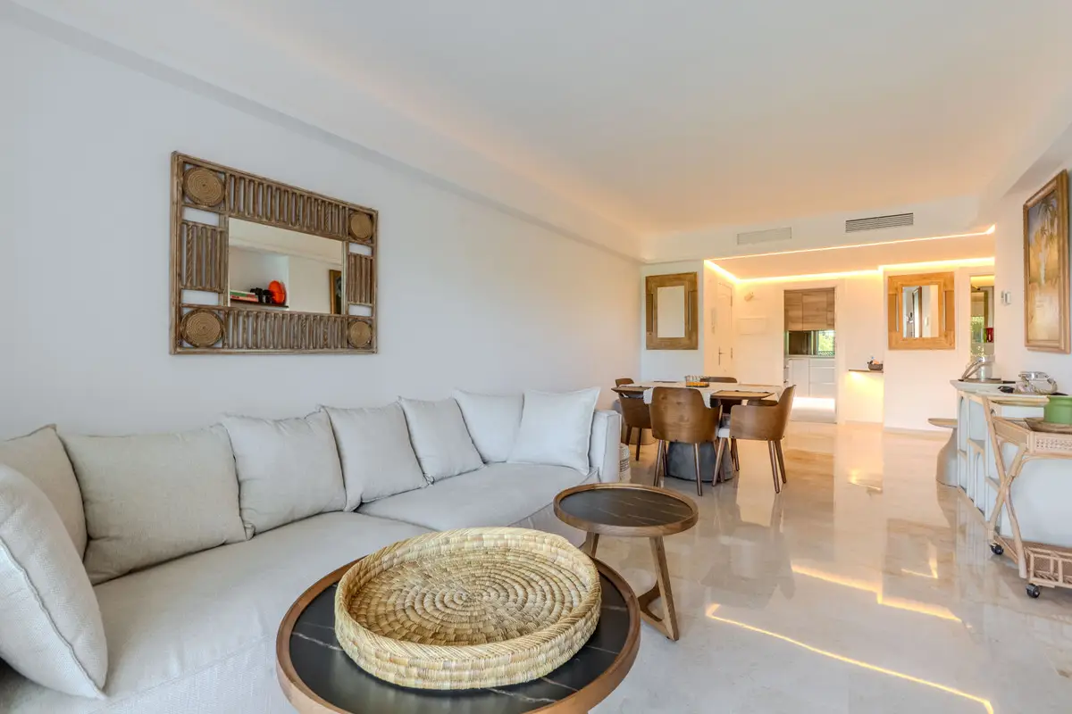 Middle Floor Apartment for sale in Puerto Banús — photo 1