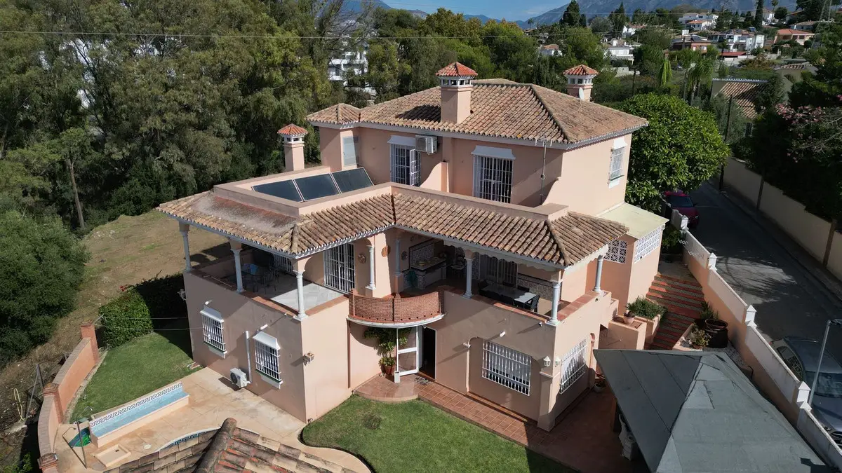 Detached Villa for sale in San Pedro de Alcántara — photo 1