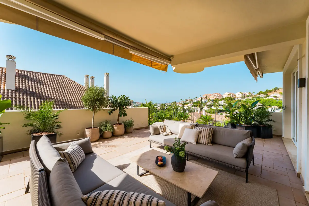 Duplex for sale in Nueva Andalucía — photo 1