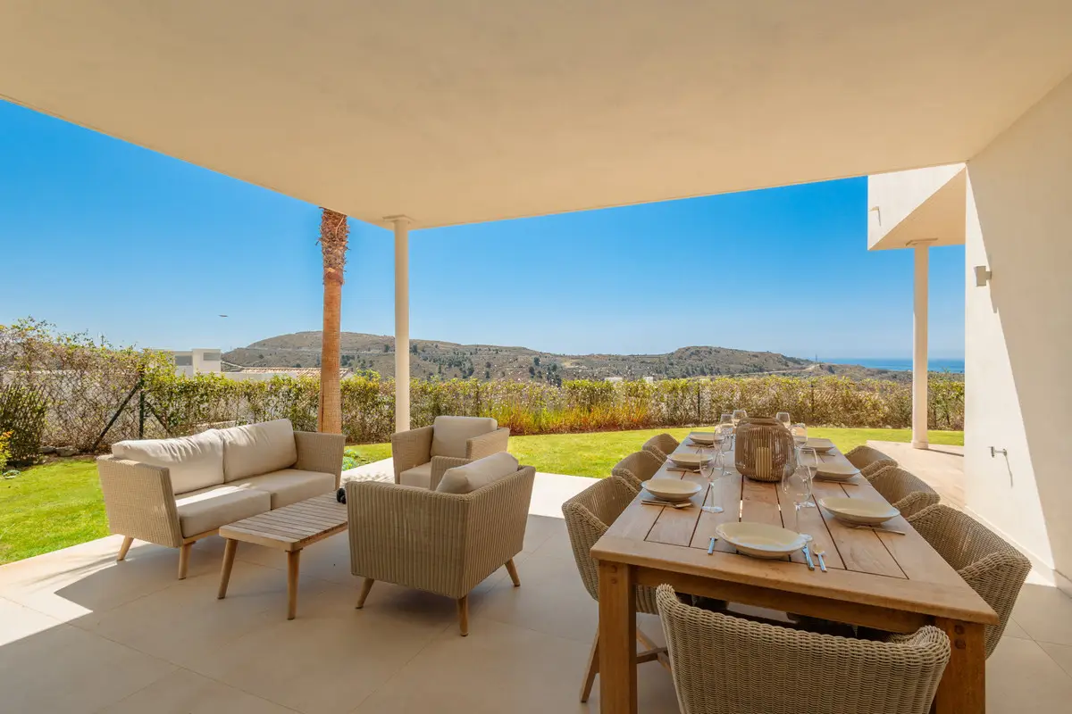 Duplex for sale in Benahavís — photo 1