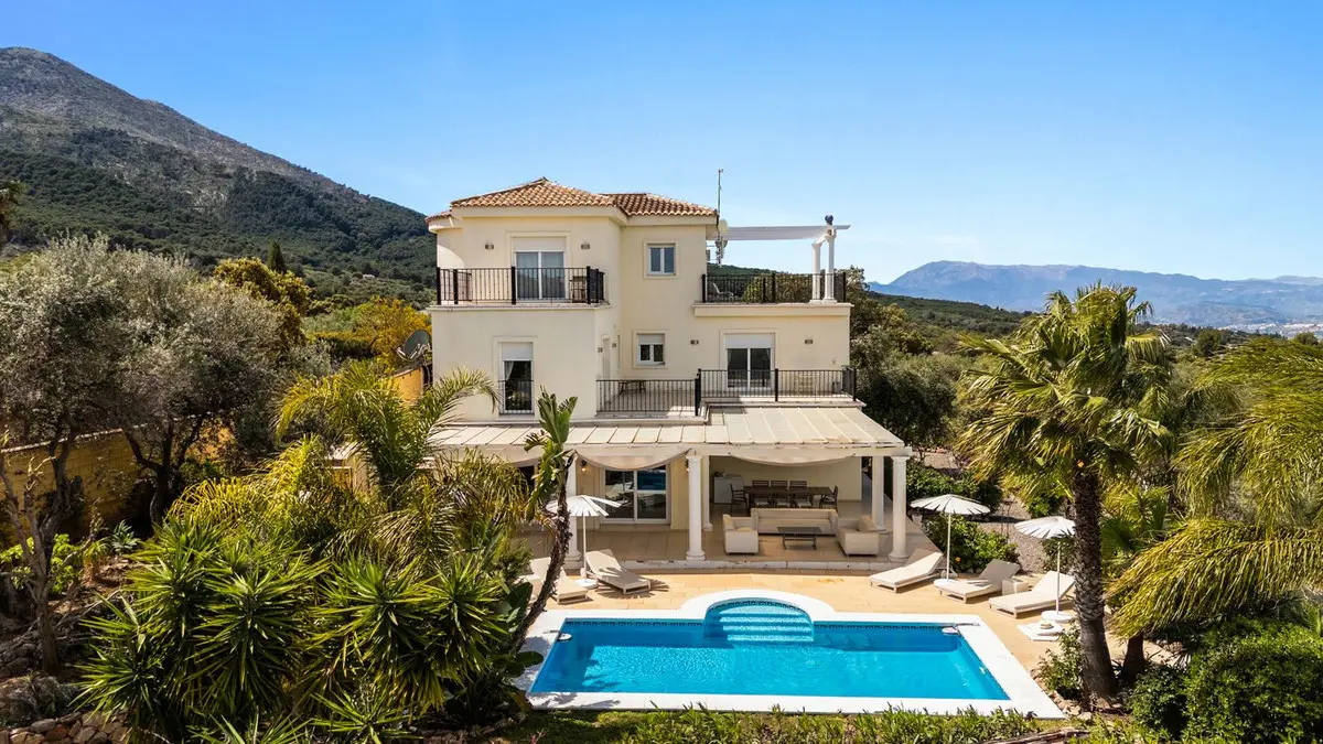 Detached Villa for sale in Alhaurín el Grande — photo 1
