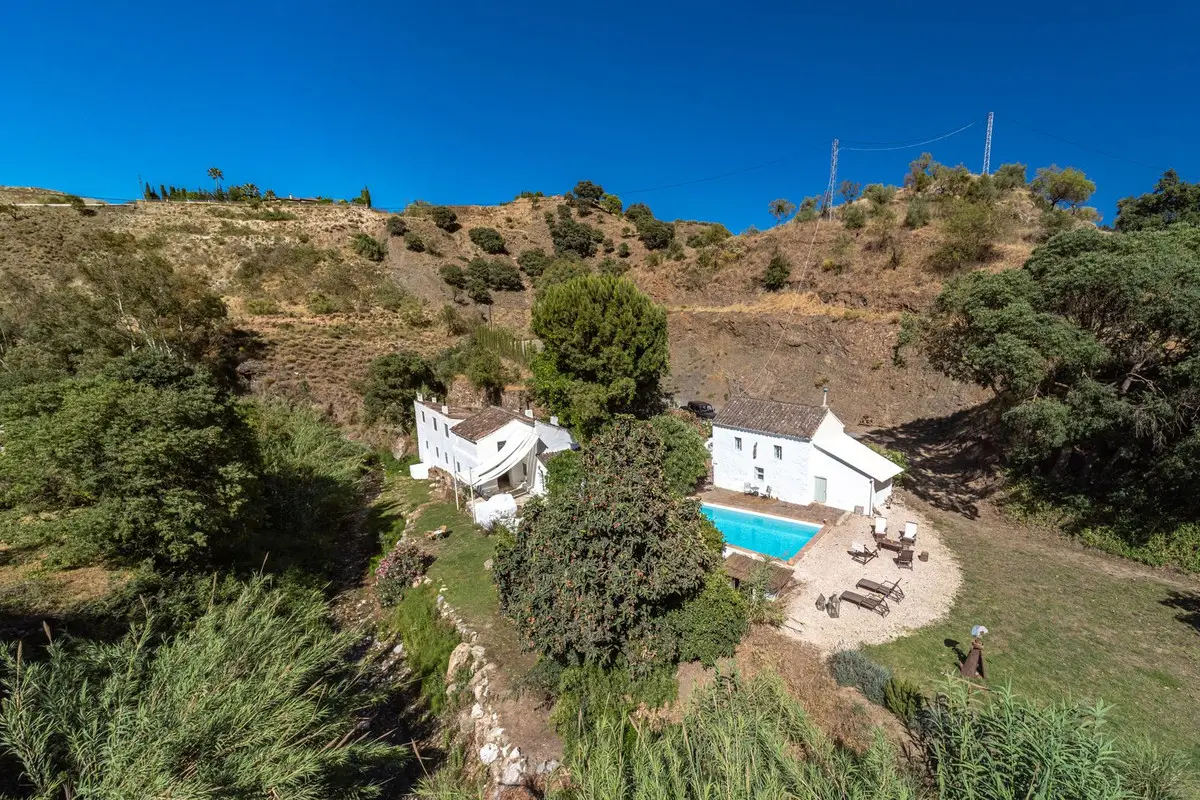 Finca - Cortijo for sale in Coín — photo 1