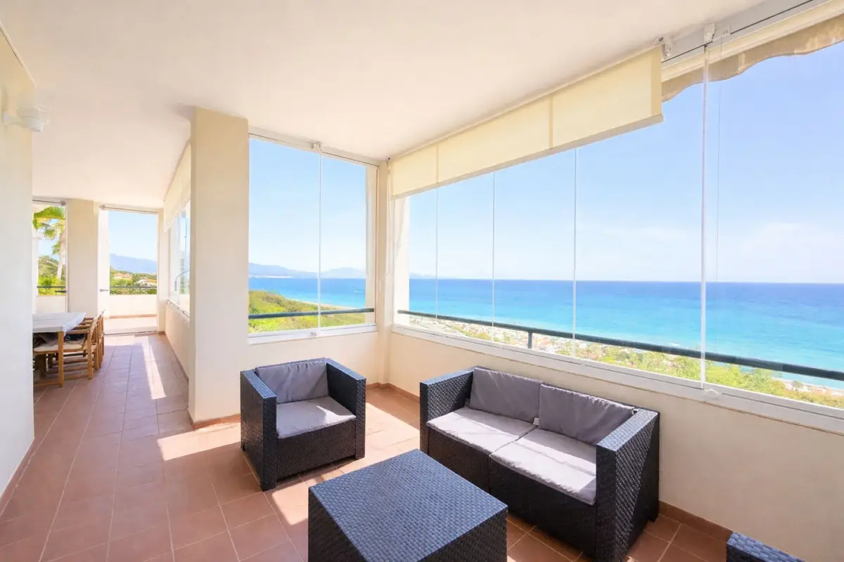 Middle Floor Apartment for sale in La Duquesa — photo 1