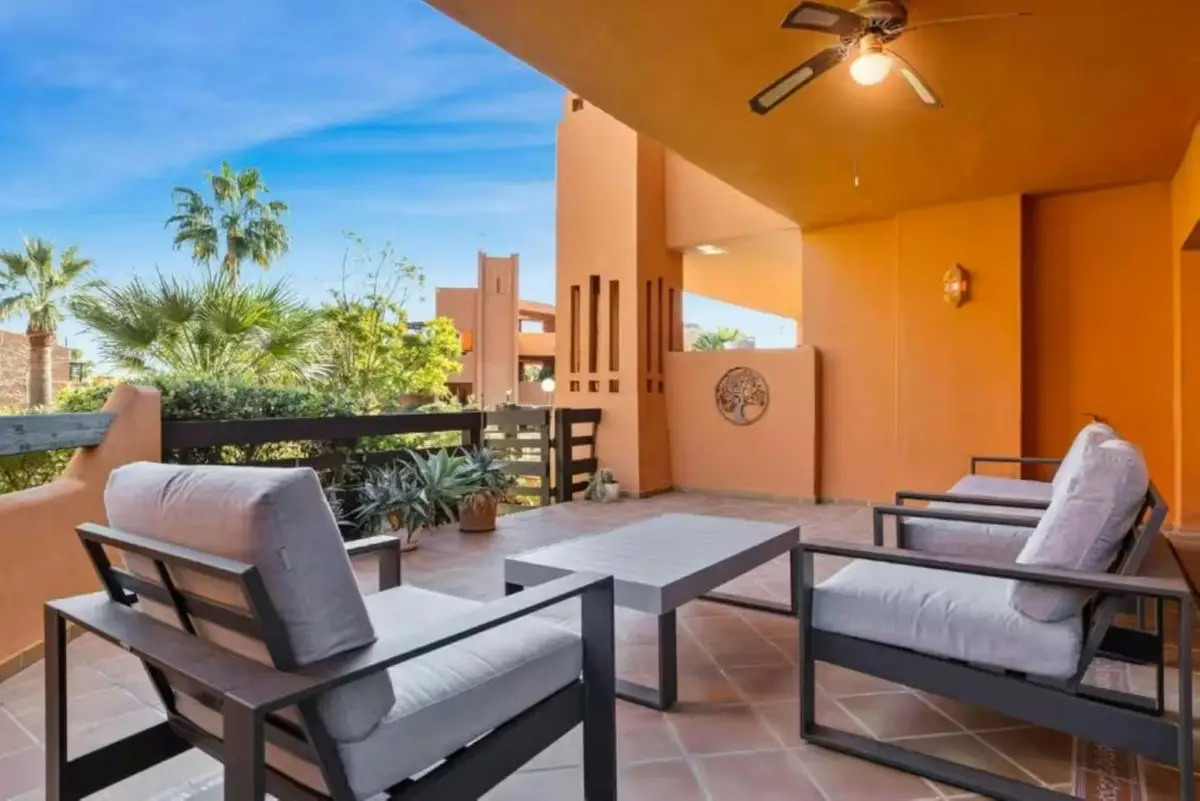 Ground Floor Apartment for sale in Estepona — photo 1