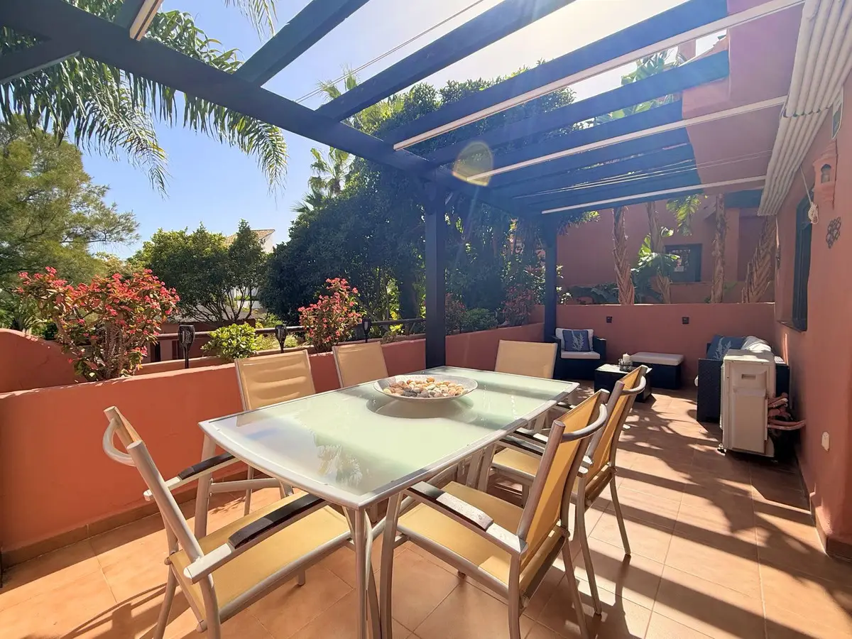 Middle Floor Apartment for sale in Casares Playa — photo 1