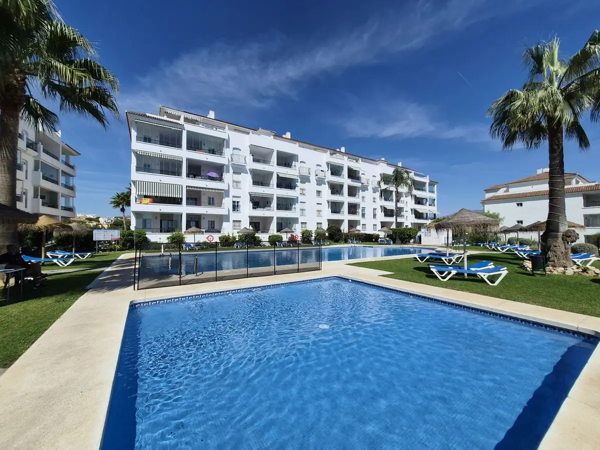 Middle Floor Apartment for sale in Miraflores — photo 1