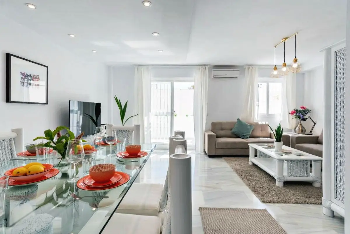 Semi-Detached House for sale in Benalmadena — photo 1
