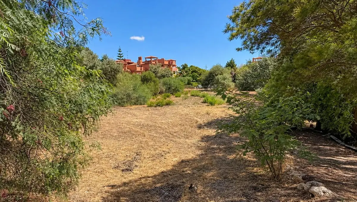 Residential Plot for sale in Las Chapas — photo 1