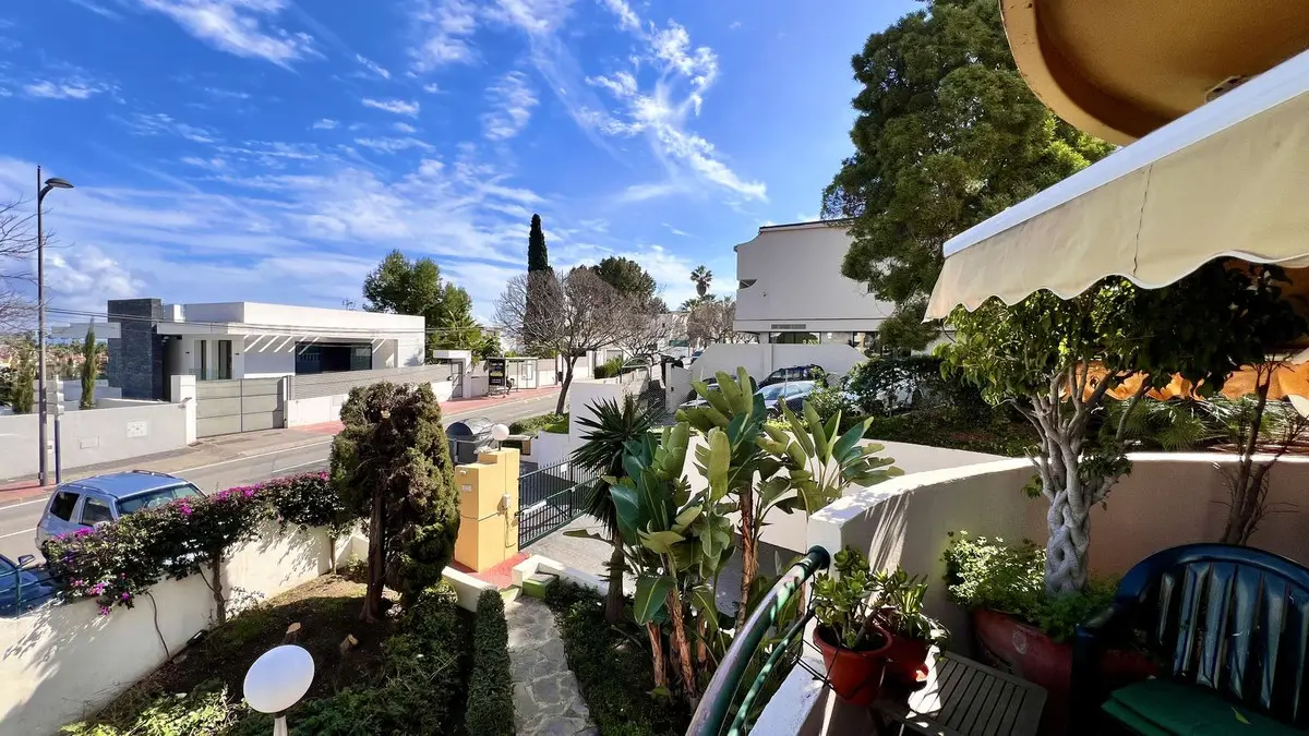 Duplex for sale in Nueva Andalucía — photo 1