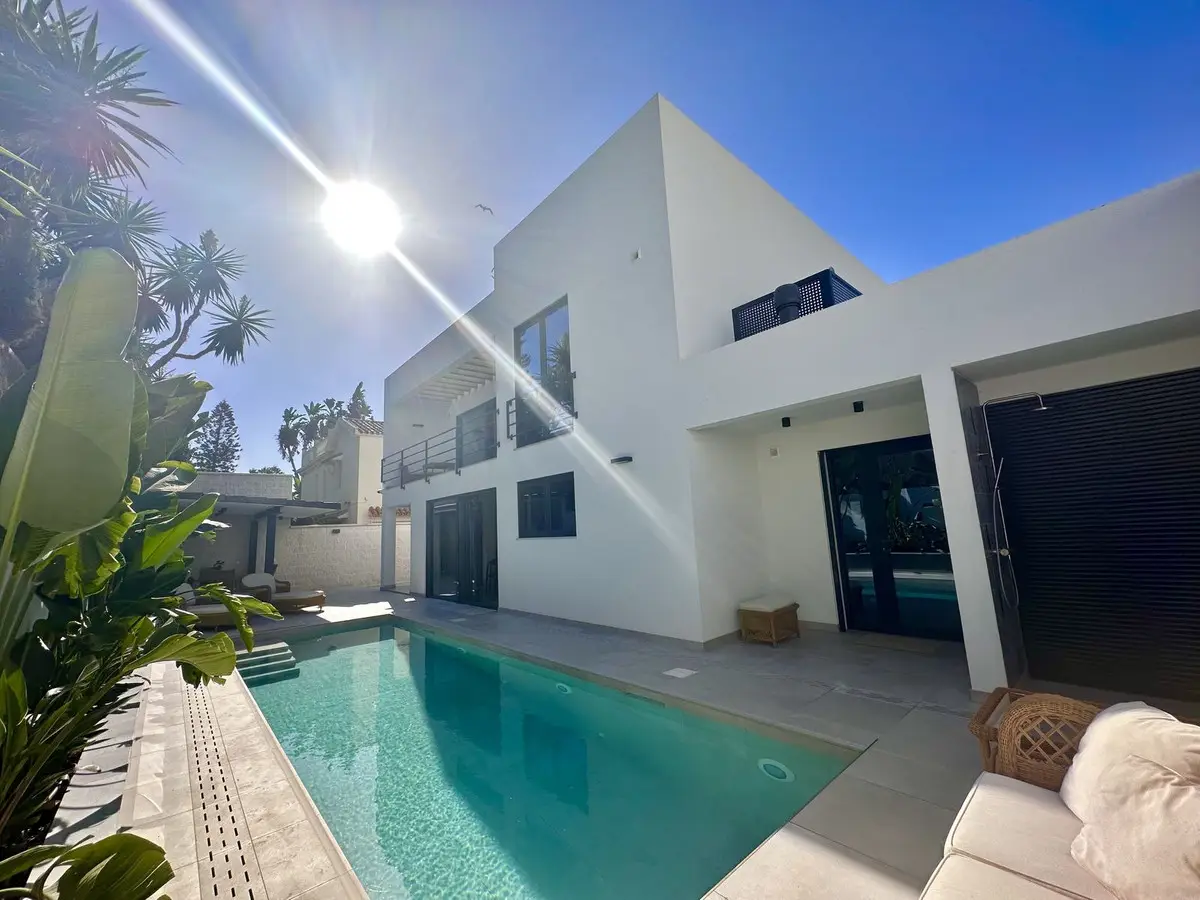 Detached Villa for sale in Puerto Banús — photo 1