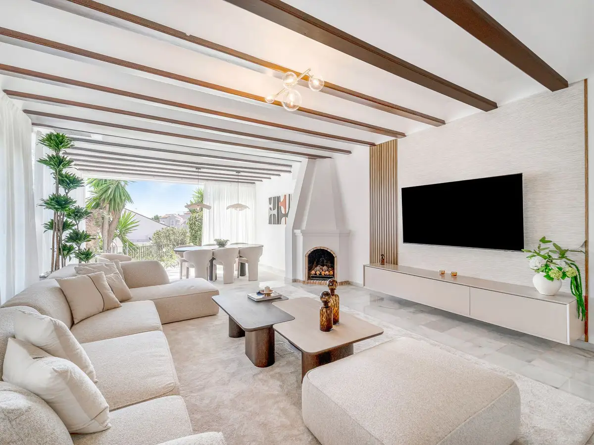 Semi-Detached House for sale in Marbella — photo 1