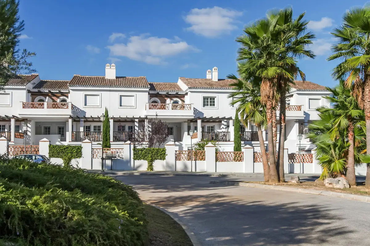 Semi-Detached House for sale in Lauro Golf — photo 1