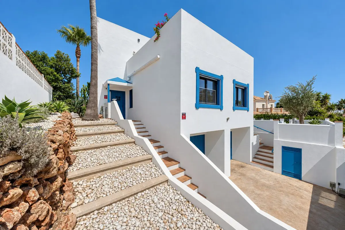 Detached Villa for sale in Cerros del Aguila — photo 1