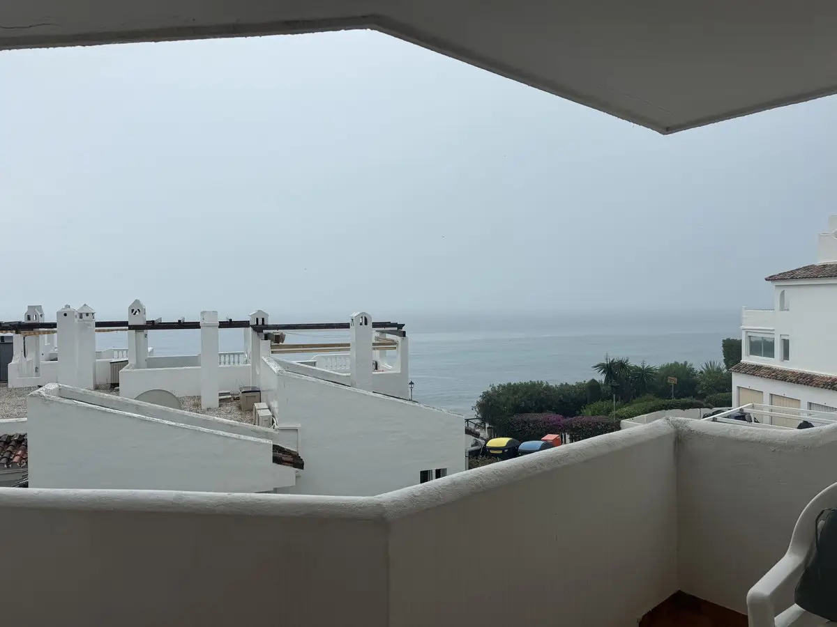 Middle Floor Apartment for sale in Benalmadena Costa — photo 1