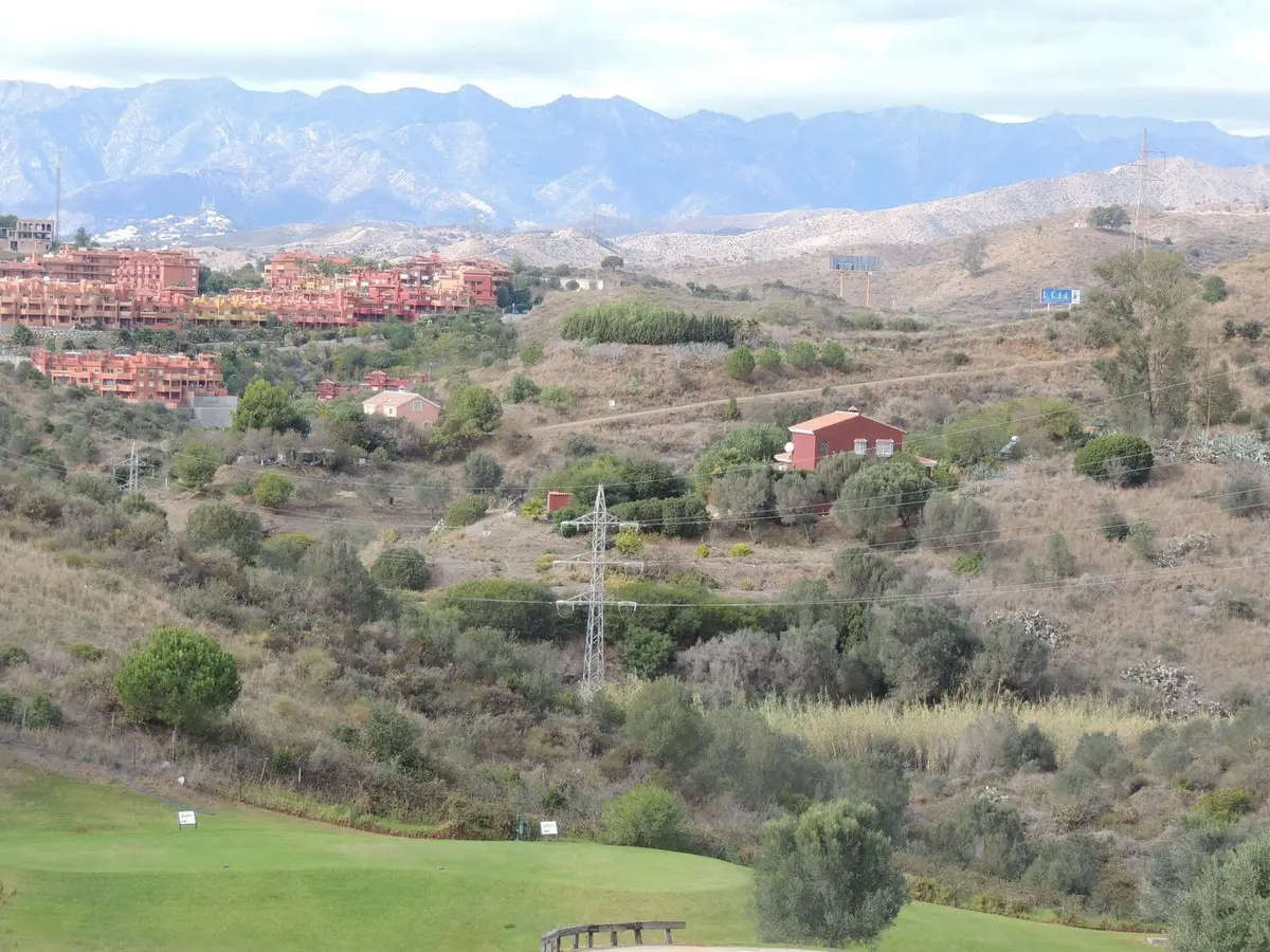 Land for sale in Cabopino — photo 1