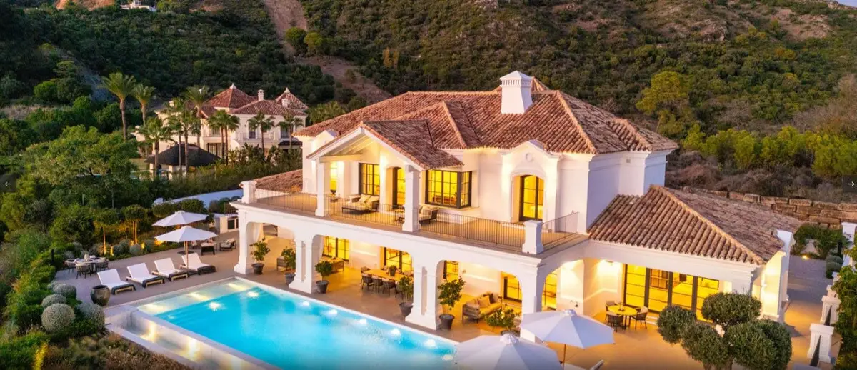 Detached Villa for sale in Benahavís — photo 1