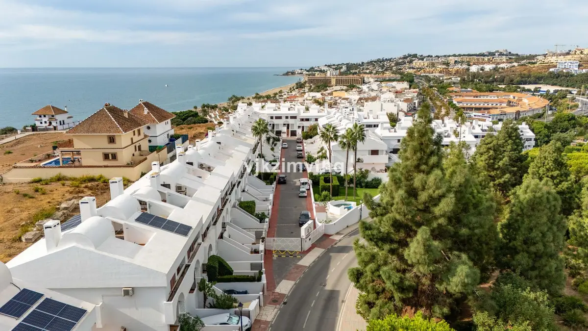 Townhouse for sale in La Cala de Mijas — photo 1
