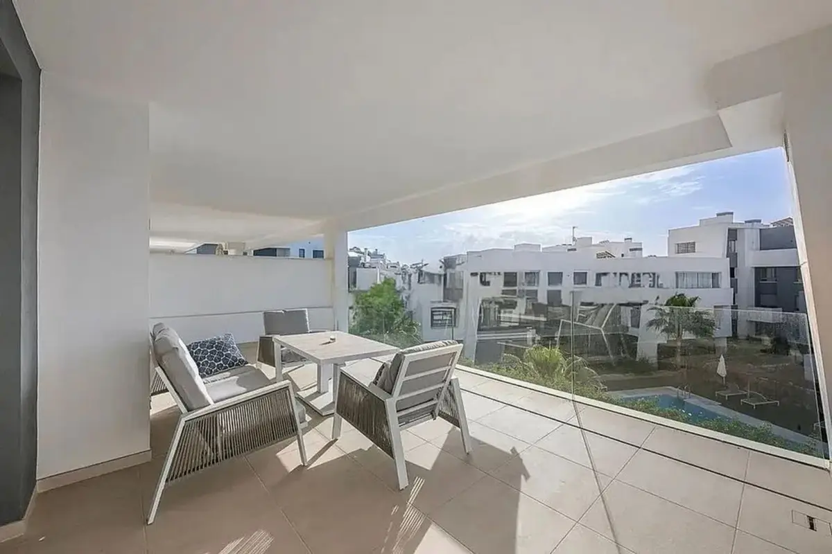 Middle Floor Apartment for sale in Selwo — photo 1