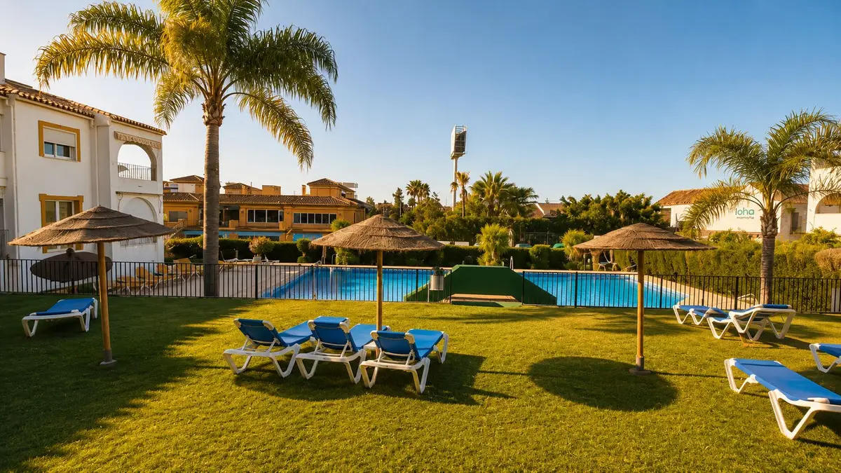 Middle Floor Apartment for sale in Atalaya — photo 1